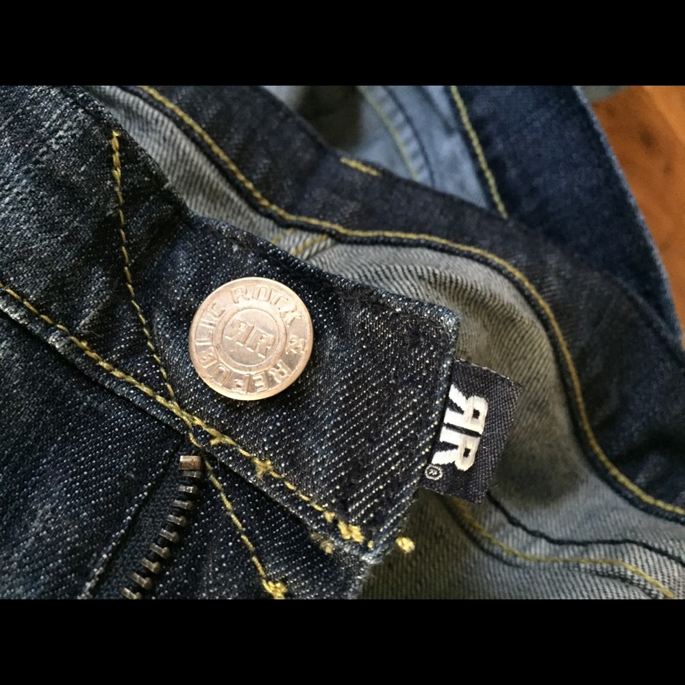 Rock & Republic Jeans with Rhinestone Pockets - Picture 7 of 8